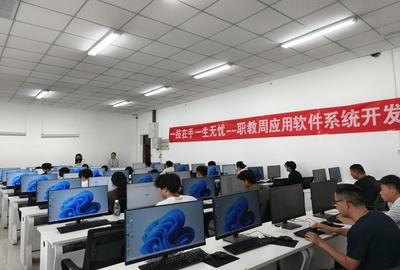 信息工程系舉辦“一技在手，一生無(wú)憂”2024年職業(yè)教育活動(dòng)周軟件開發(fā)與信息技術(shù)咨詢服務(wù)系列活動(dòng)